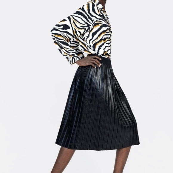 ZARA Faux Leather Pleated Midi Skirt - Picture 3 of 8